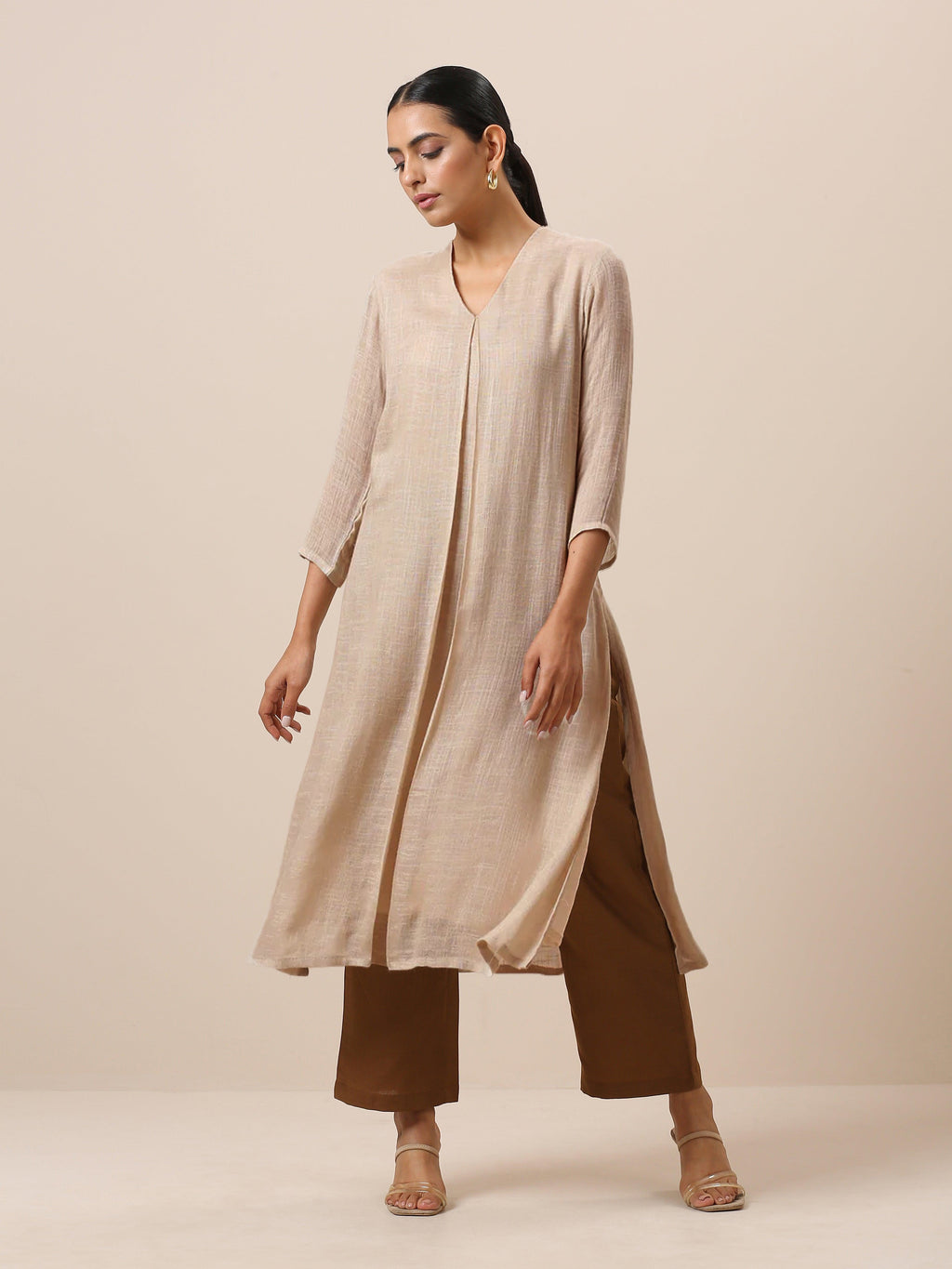 trueBrowns Linen Beige Textured Slit Kurta Pant Set