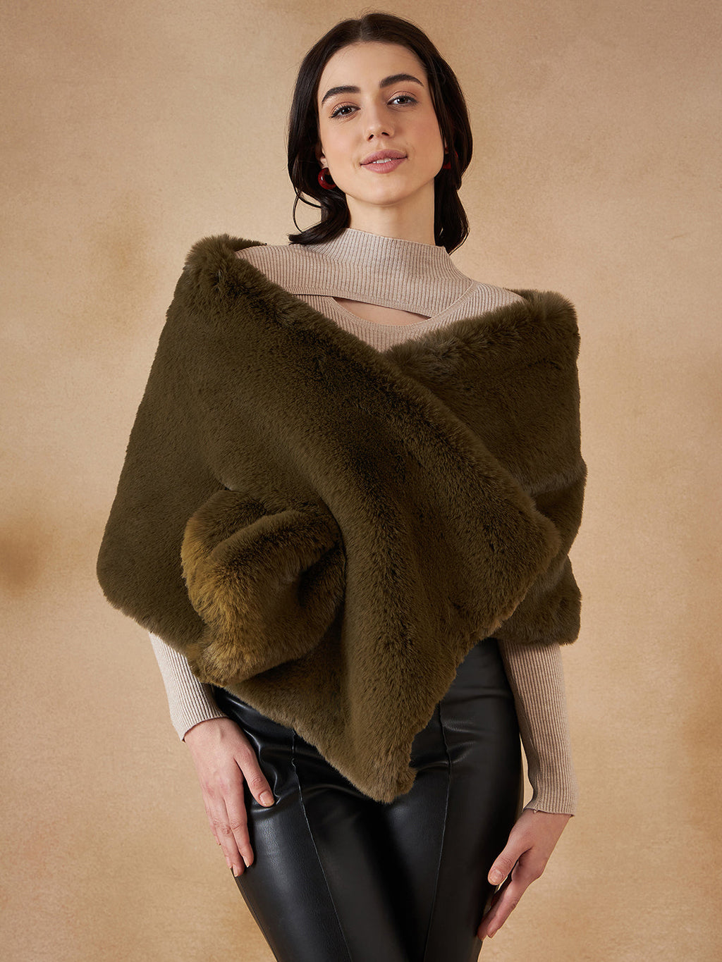 InWeave Women's Mehandi Green Long Faux Fur Cape