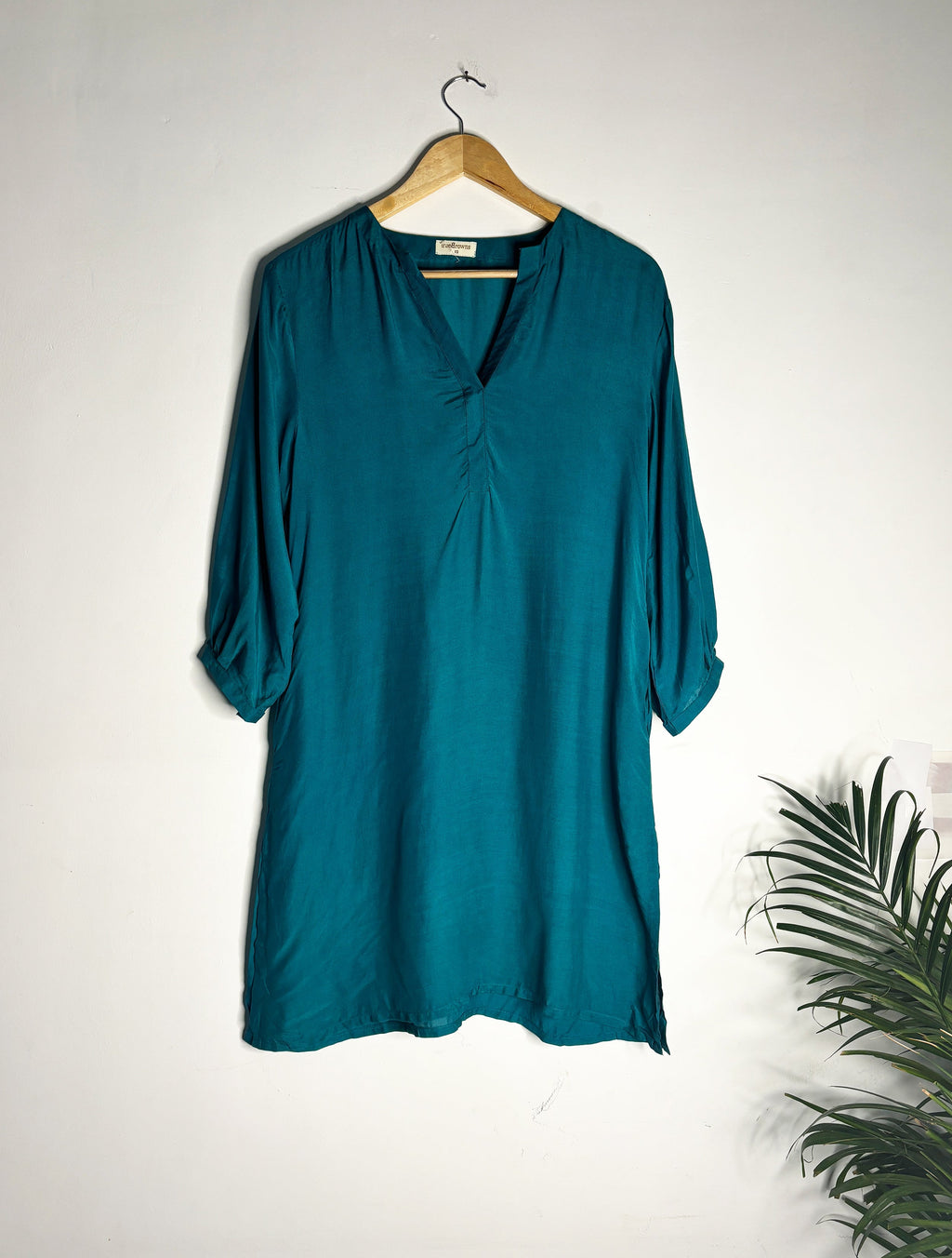 trueBrowns Green Modal Top