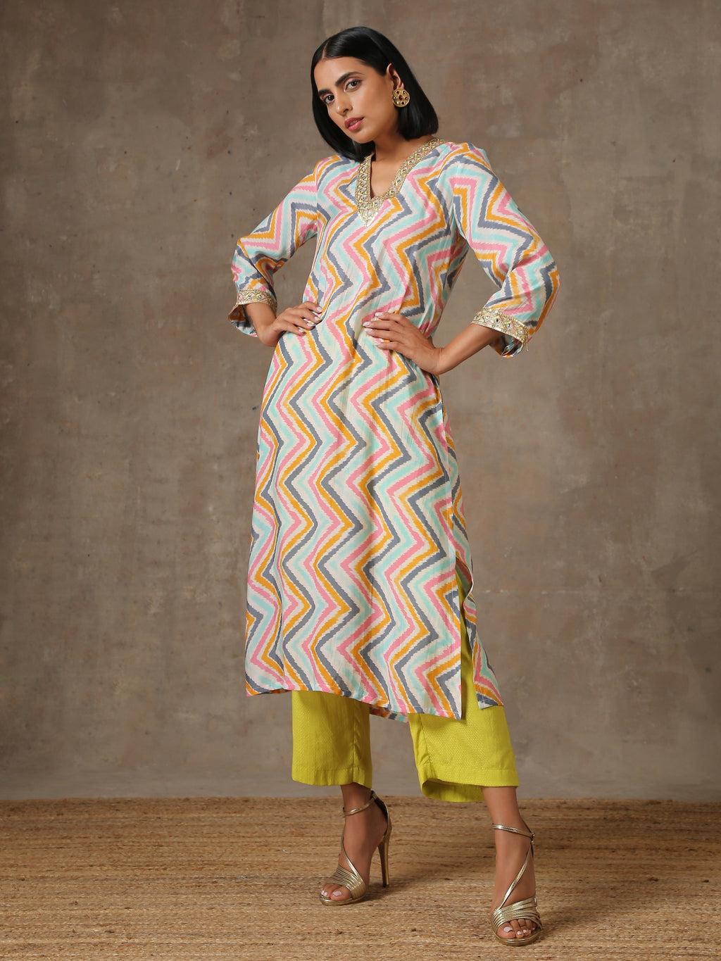 trueBrowns Multicolour Lehariya Printed Silk Kurta Pant Set