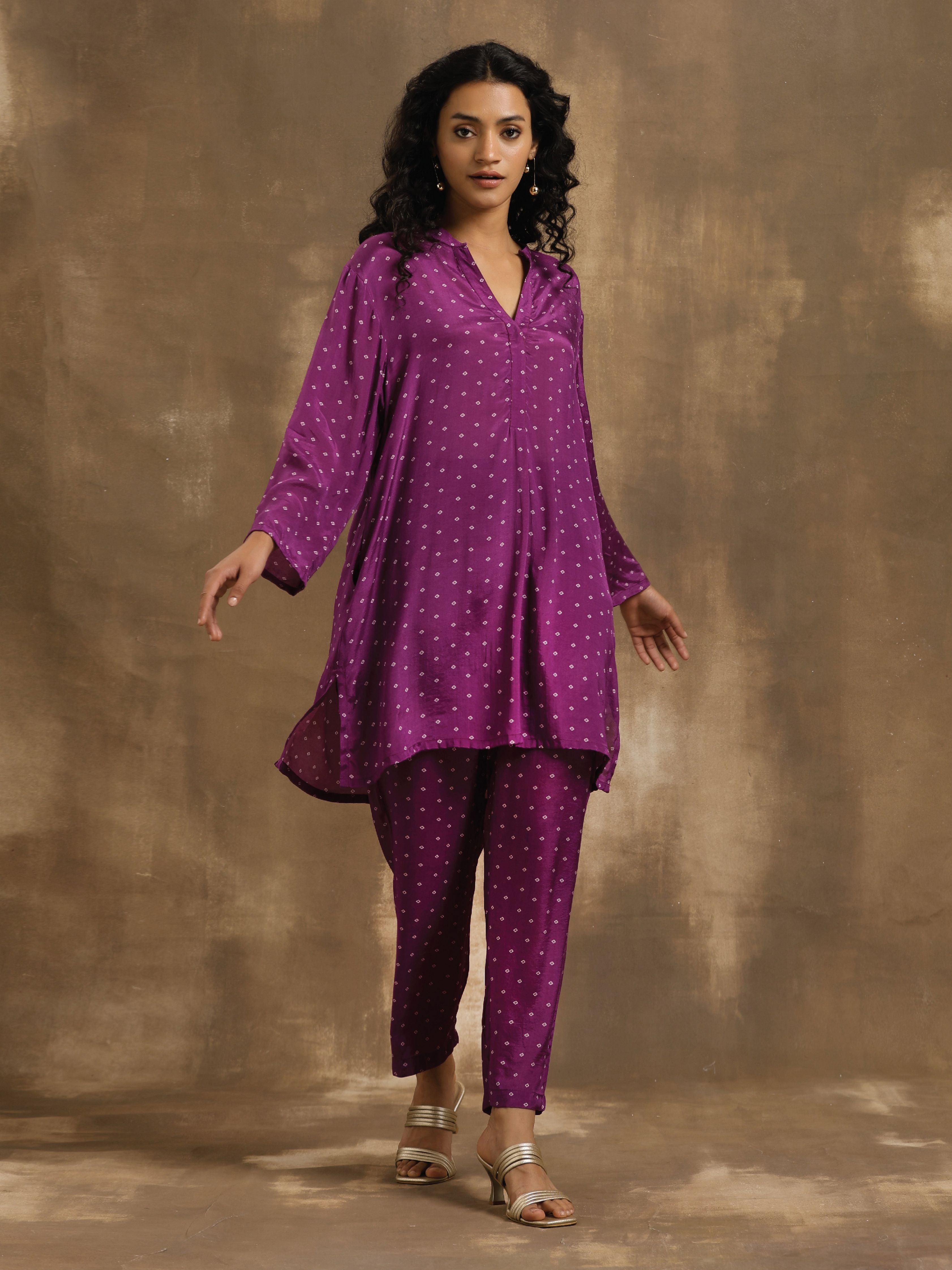 trueBrowns Purple Bandhani Printed Silk Co-Ord Set