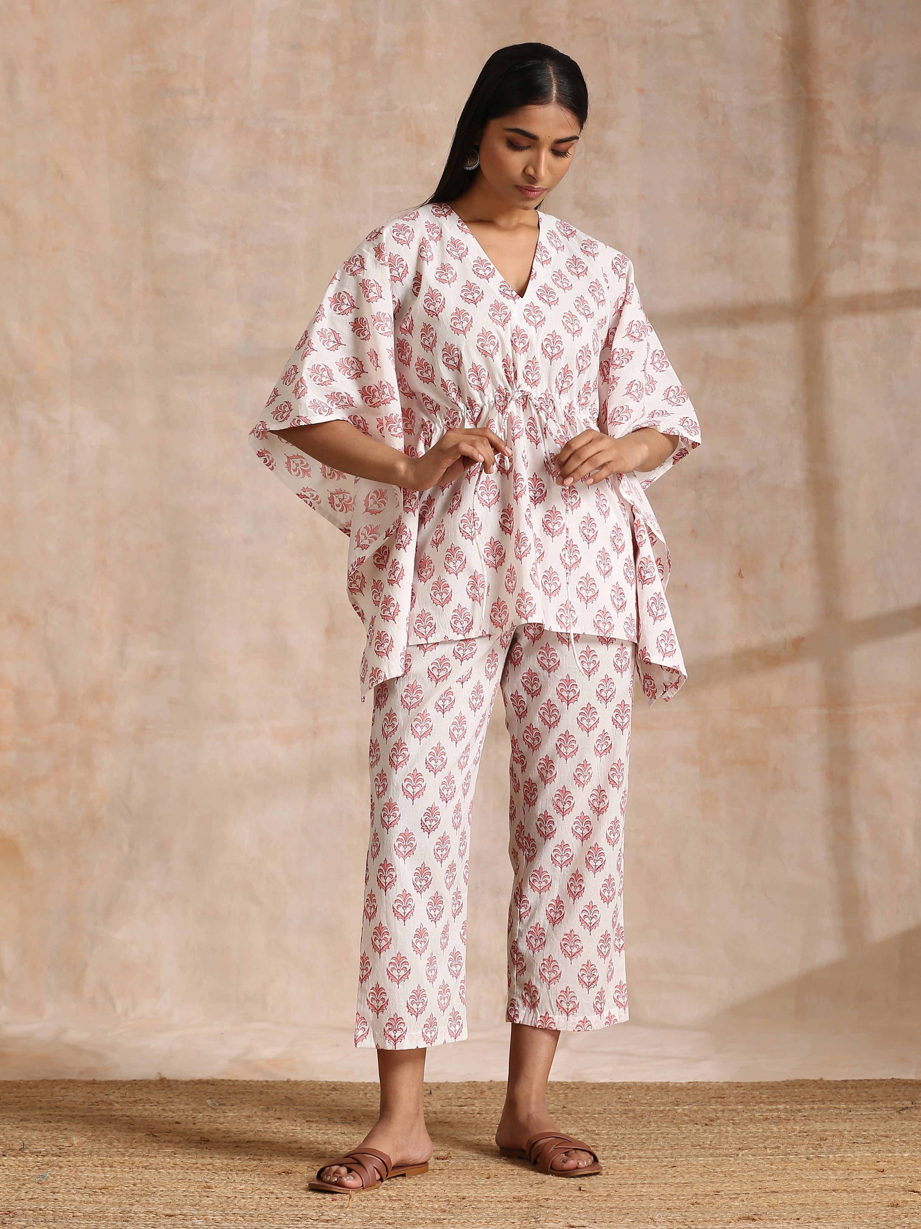 trueBrowns Pink Buta On White Block Print Cotton Kaftan Co-Ord Set