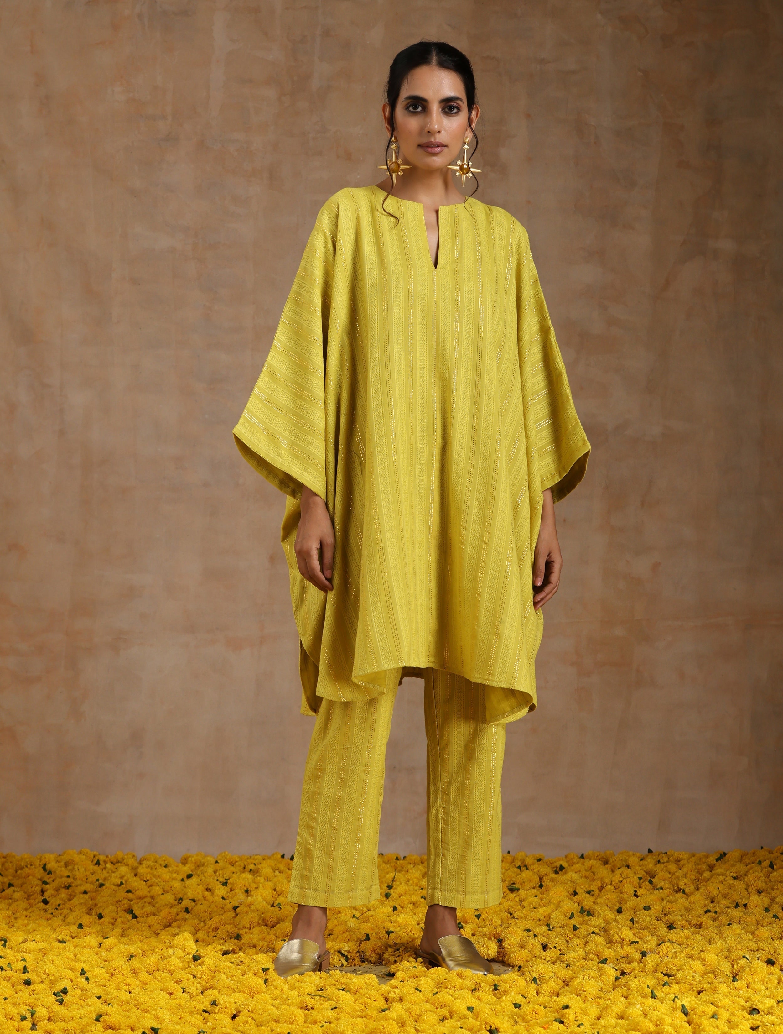 trueBrowns Lime Gold Cotton Oversized Round Co-Ord Set