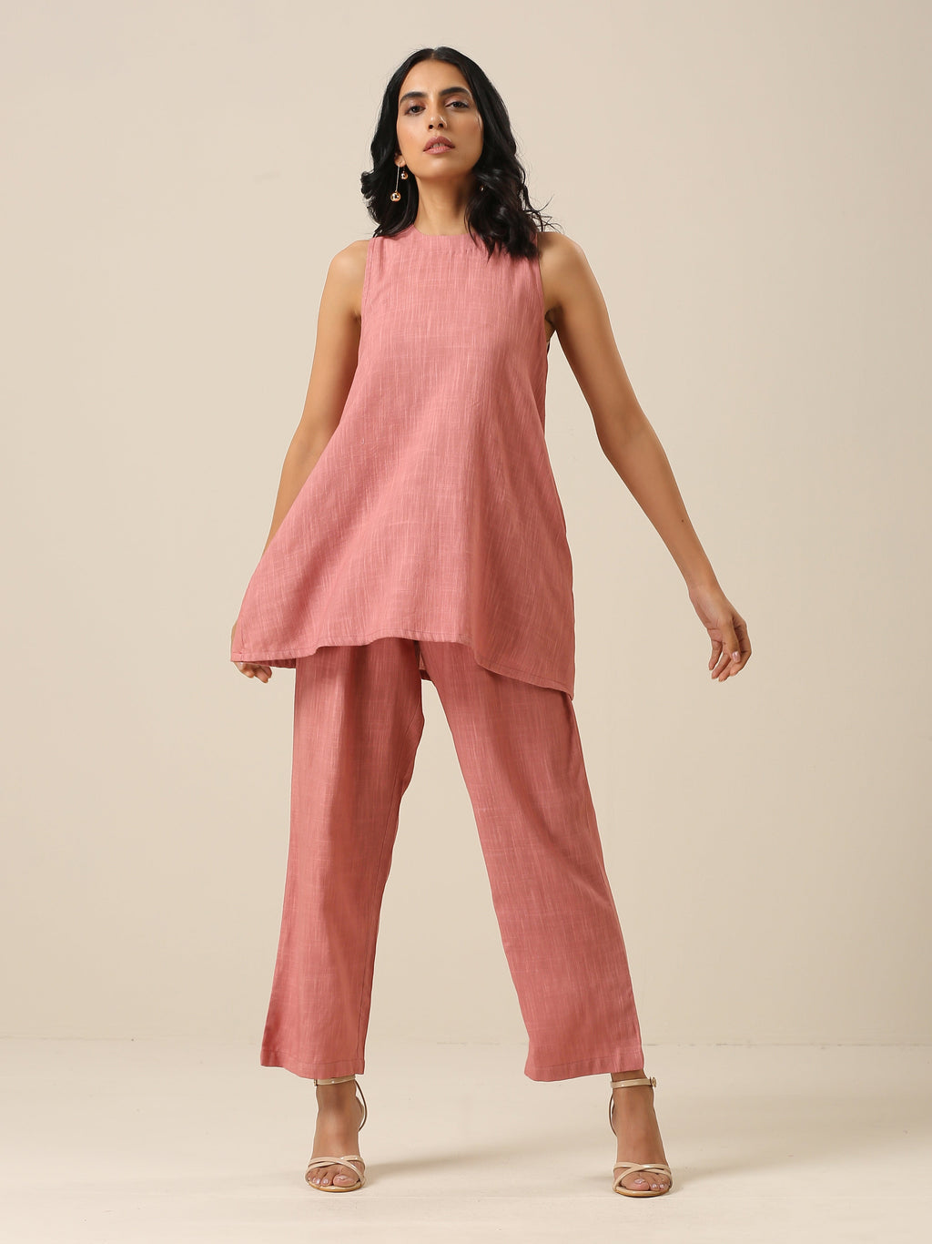 trueBrowns Light Mauve Slub Textured Sleeveless Short Co-Ord Set