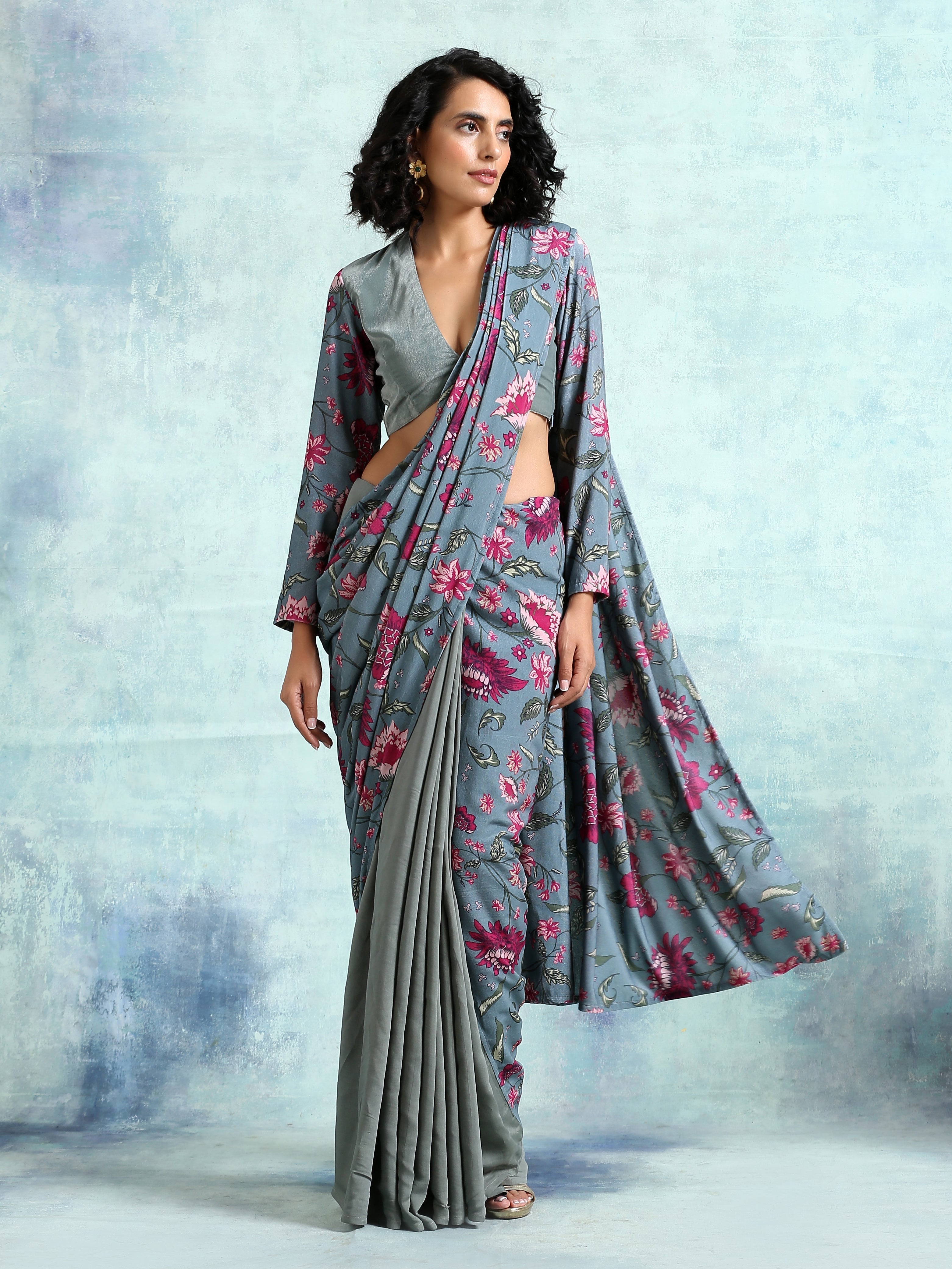 trueBrowns Grey Printed Velvet Ready to Wear Saree