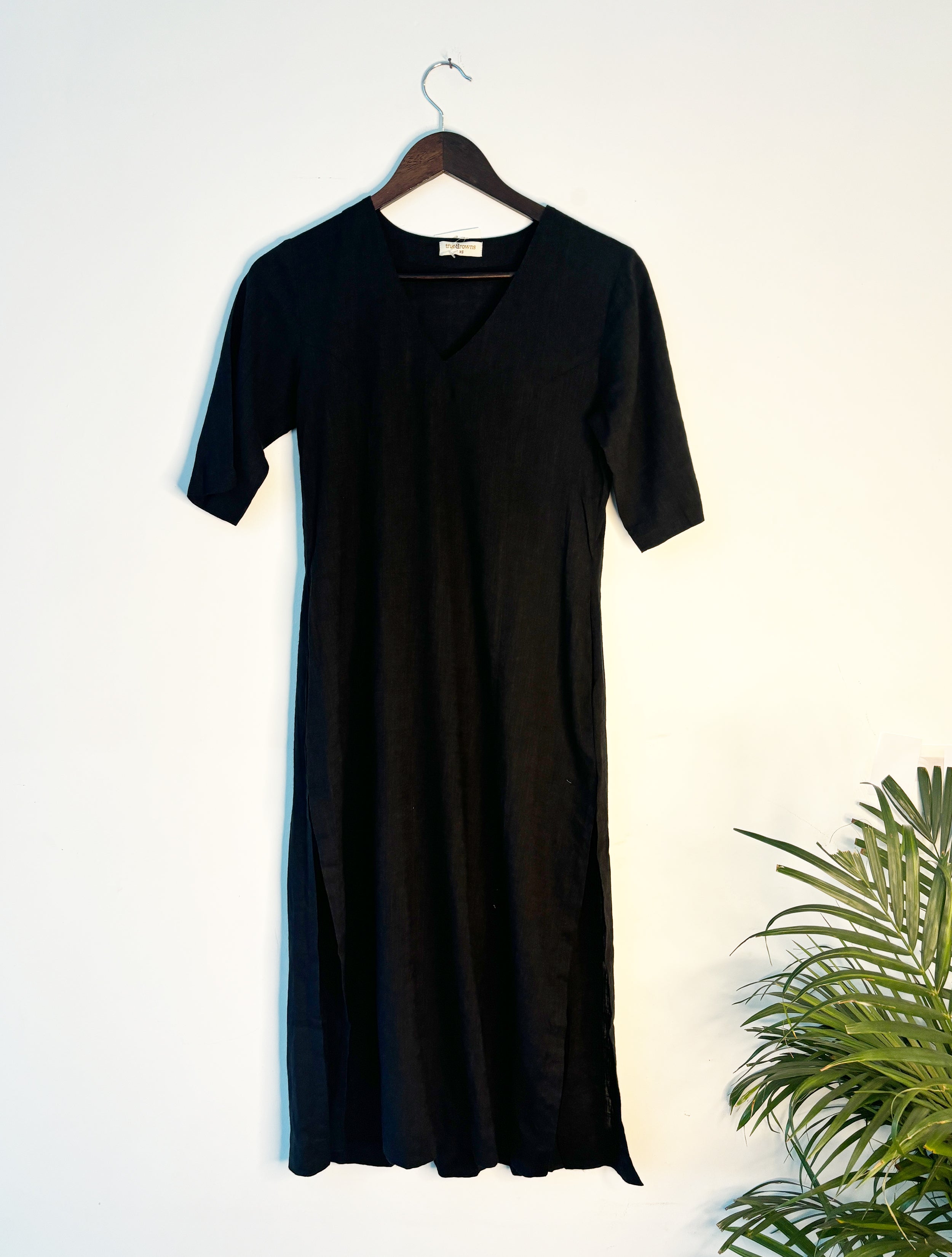 trueBrowns Black Slub Kurta