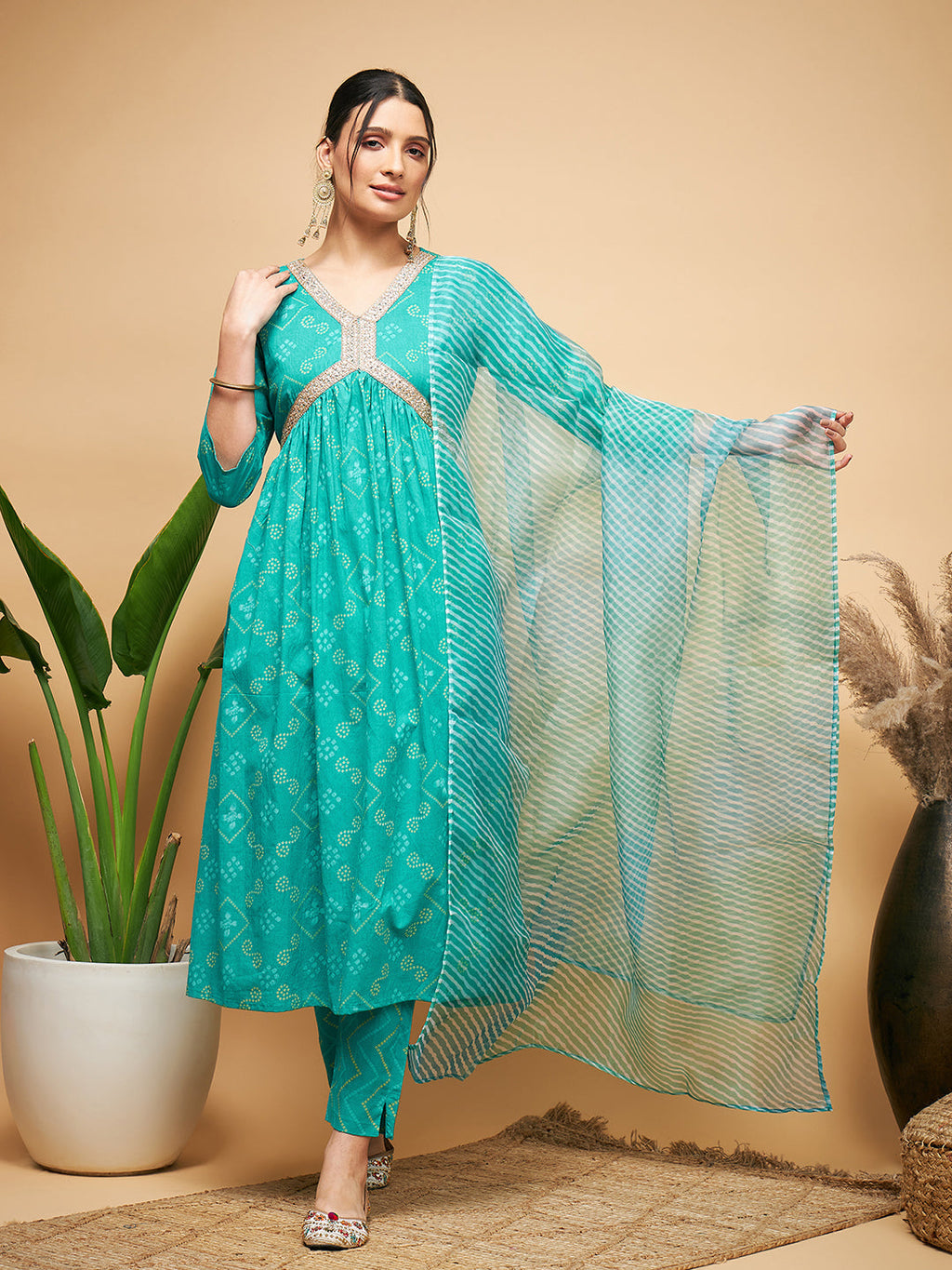 InWeave Women's Aqua S Print Alia Cut Gota Work Kurta Set W Aqua Le Du