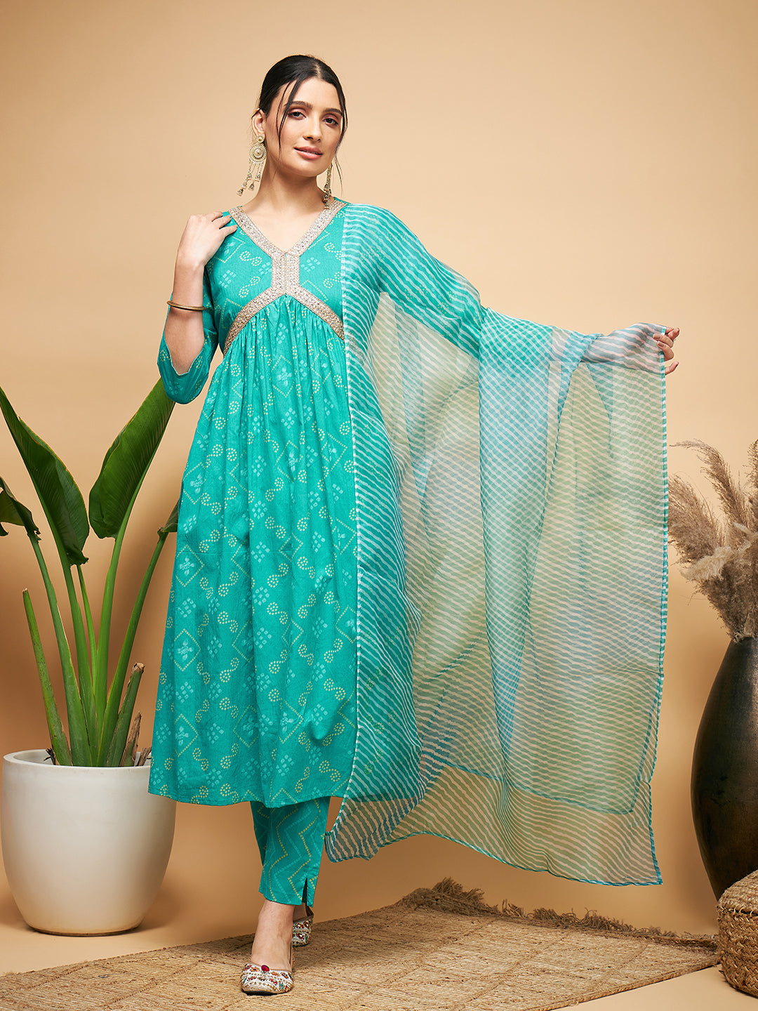 InWeave Women's Aqua S Print Alia Cut Gota Work Kurta Set W Aqua Le Du