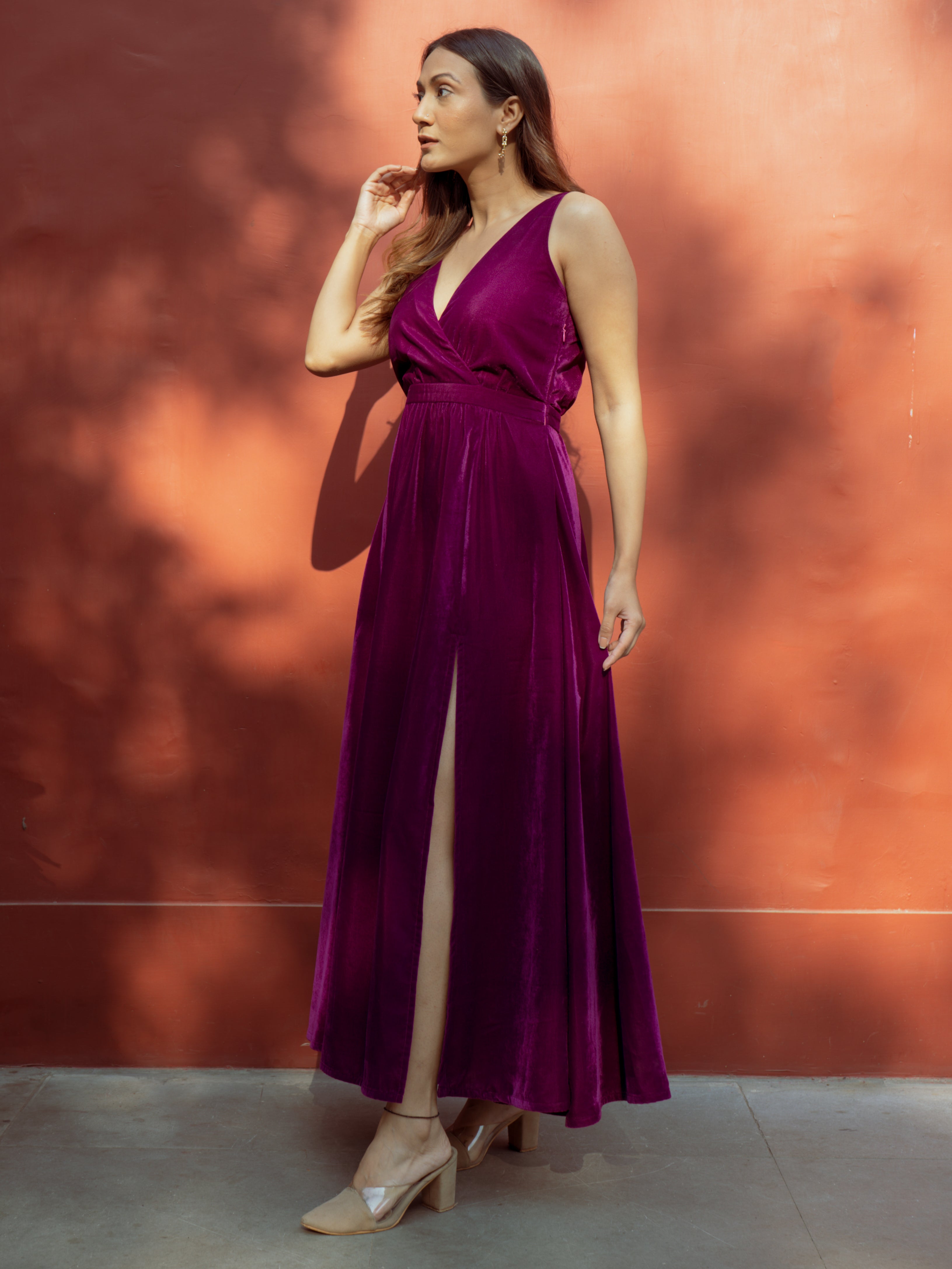 trueBrowns Wine Velvet Sleeveless Dress