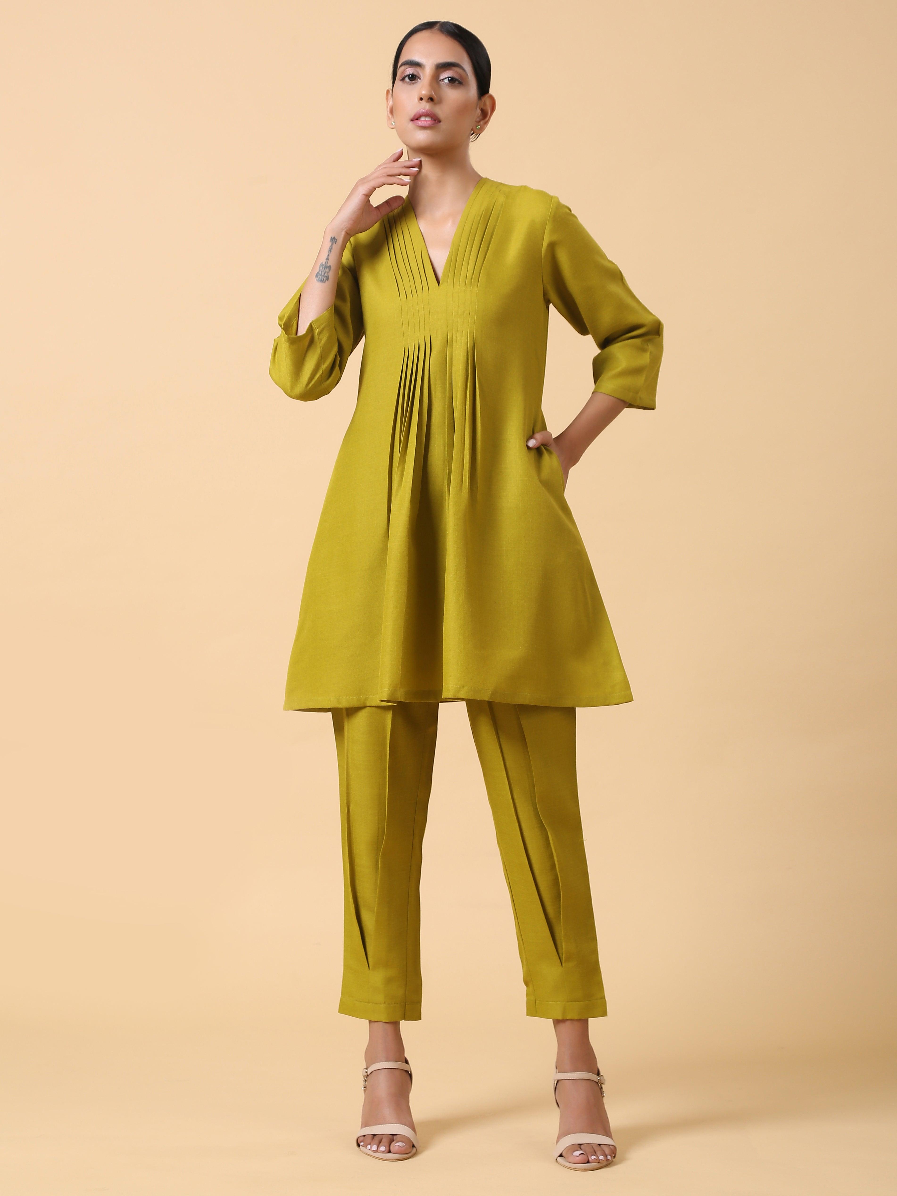 trueBrowns Cotton Linen Lime Green Pleated Co-Ord Set | Relove