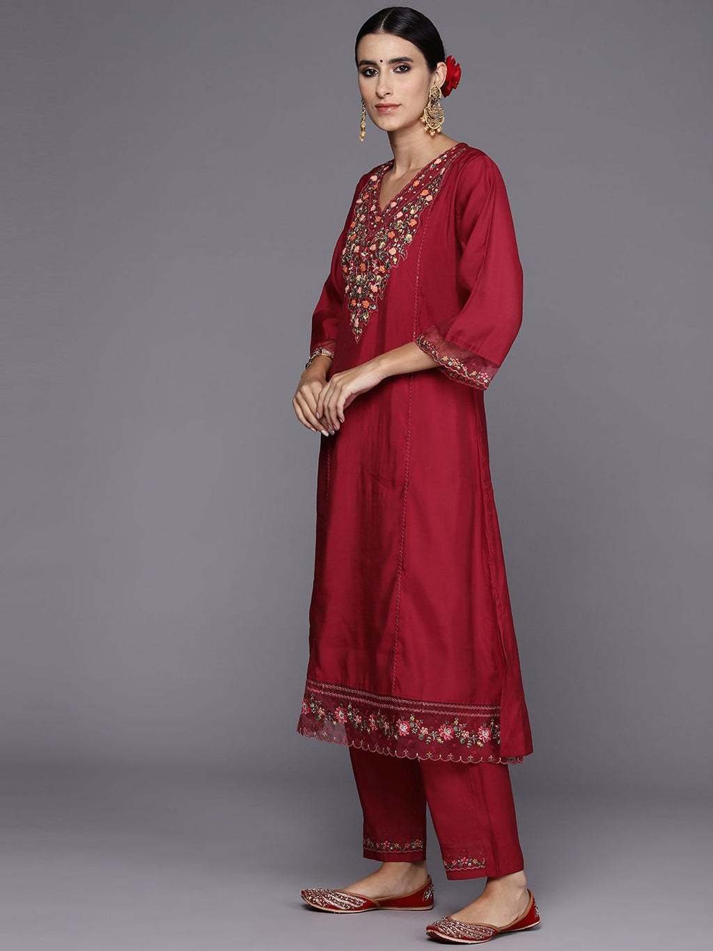 Indo Era Women Floral Yoke Design Panelled Thread Work Kurta with Trousers & Dupatta