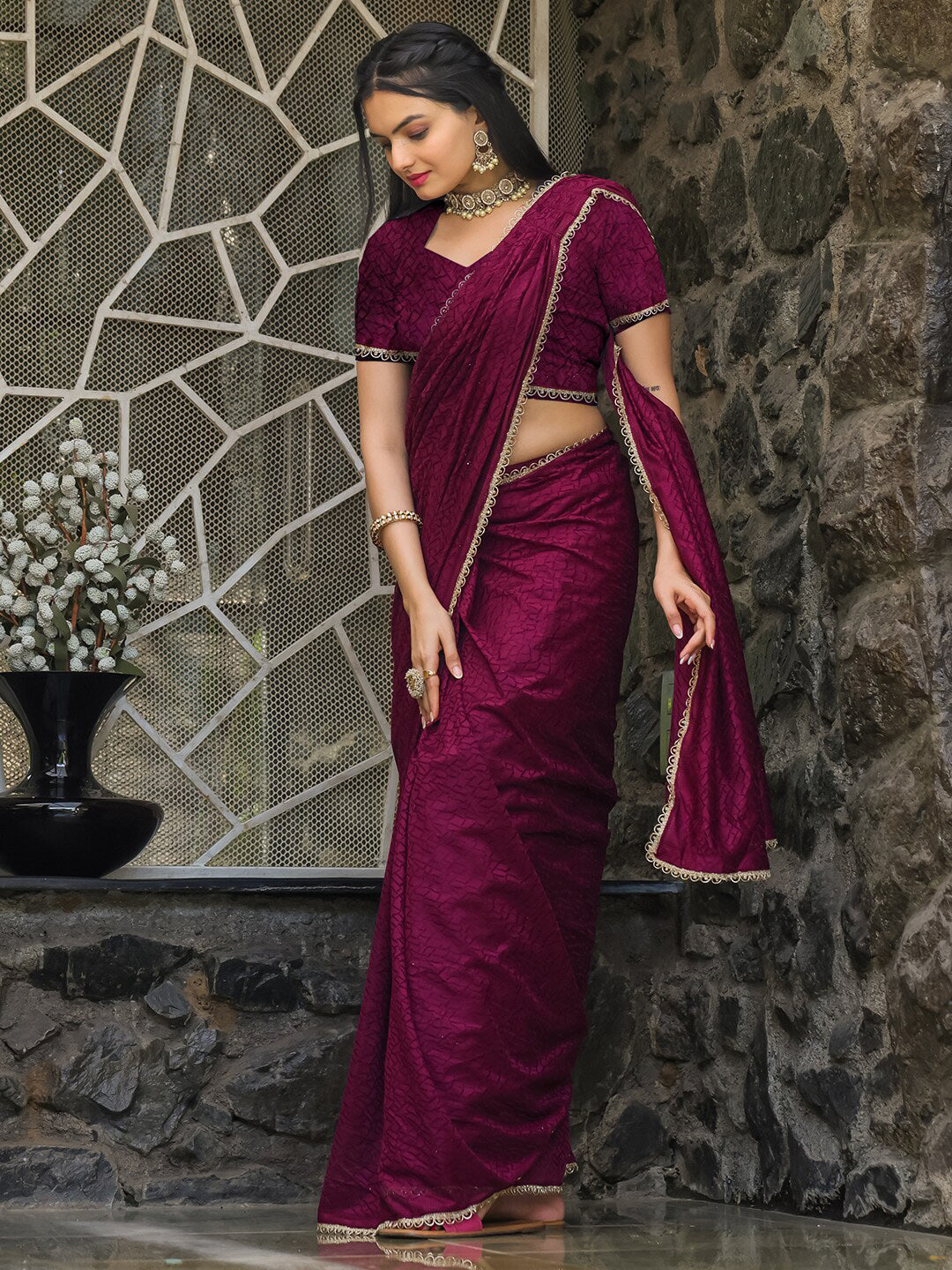 Tikhi Imli Abstract Printed Ready to Wear Saree