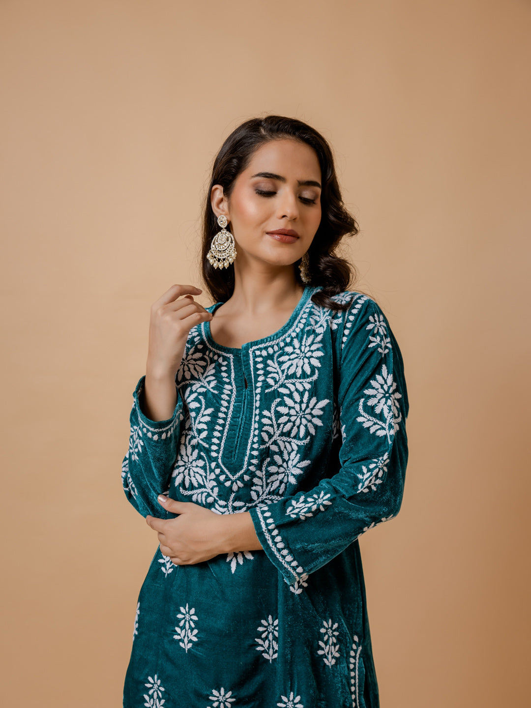 HOUSE OF KARI Ethnic Motifs Embroidered Chikankari Velvet Kurta With Trousers