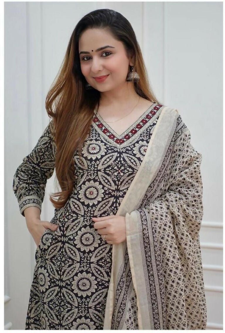 Alvano Anarkali Printed Kurti with Pant and Dupatta set for Women and Girls Rayon