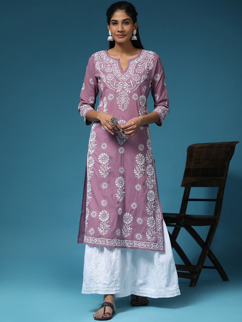 HOUSE OF KARI Floral Embroidered Chikankari Cotton Kurta