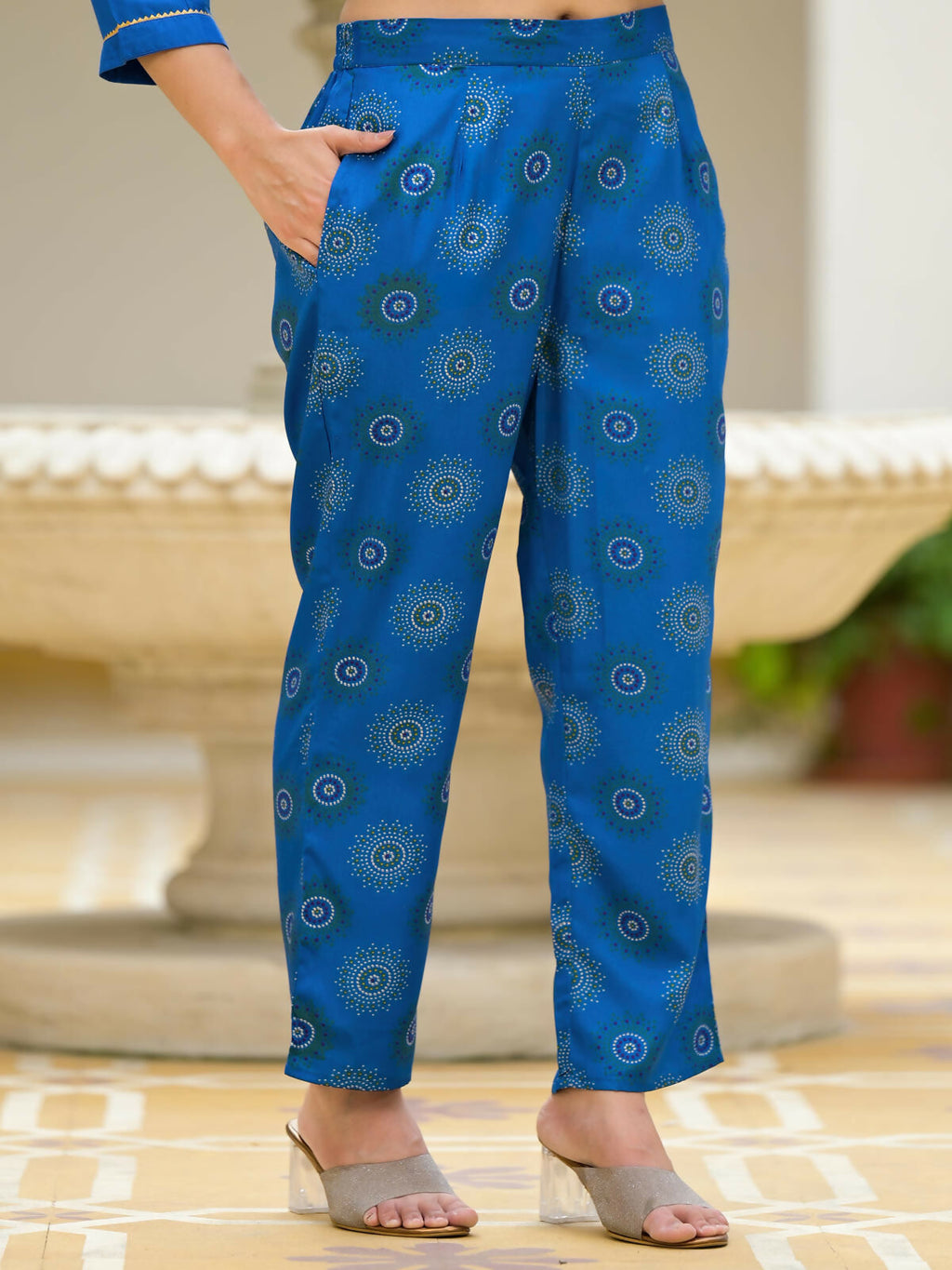 Juniper Women's Blue Solid Viscose Kurta Pant With Dupatta Set With Thread & Mirror Work