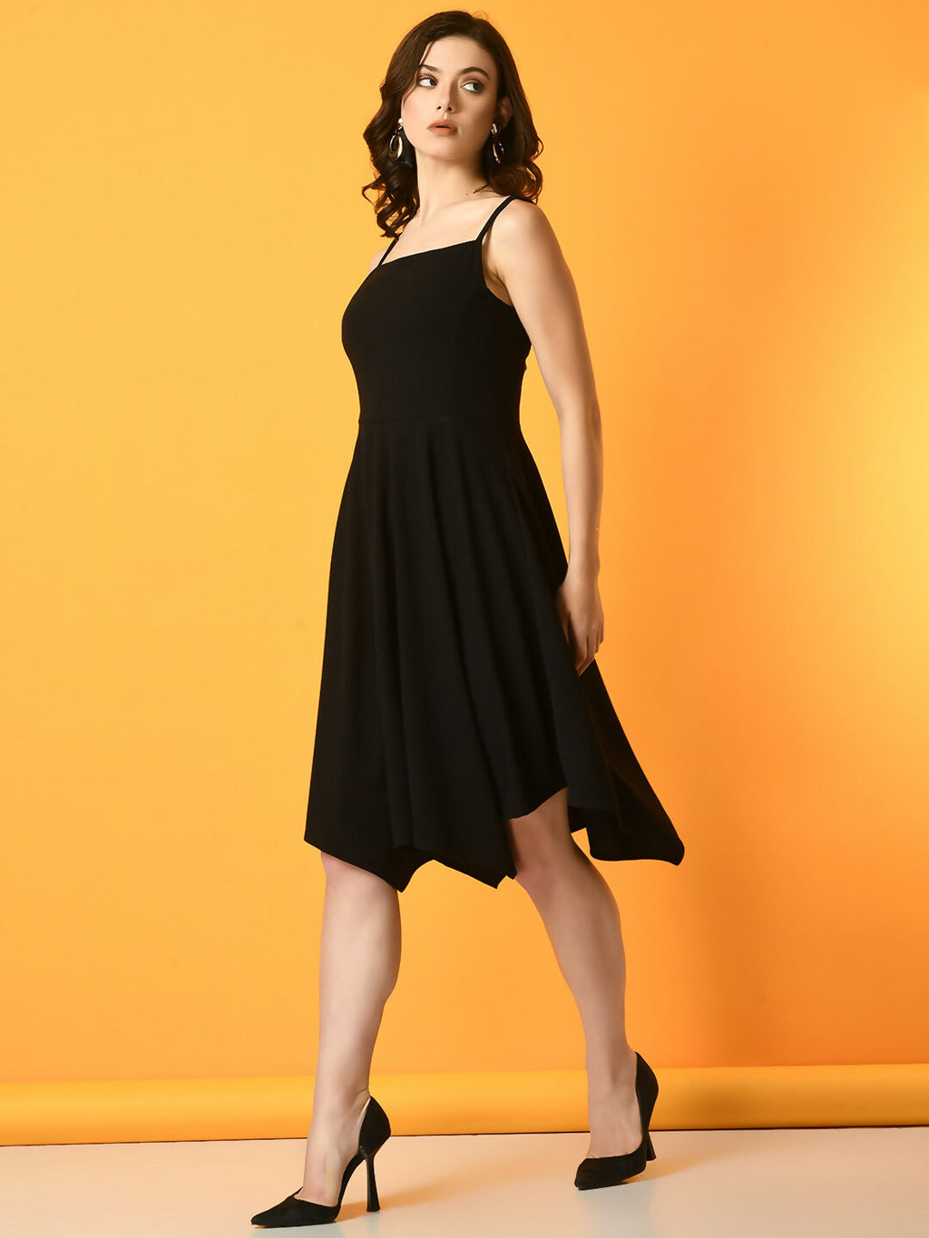 Myshka Women's Black Solid Party Dress