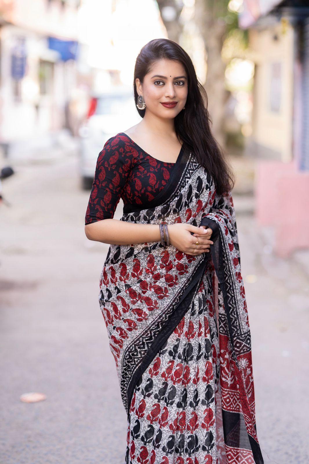 Grey Linen Blend Ethnic Motifs Saree with Unstitched Blouse - Hiral Fashion