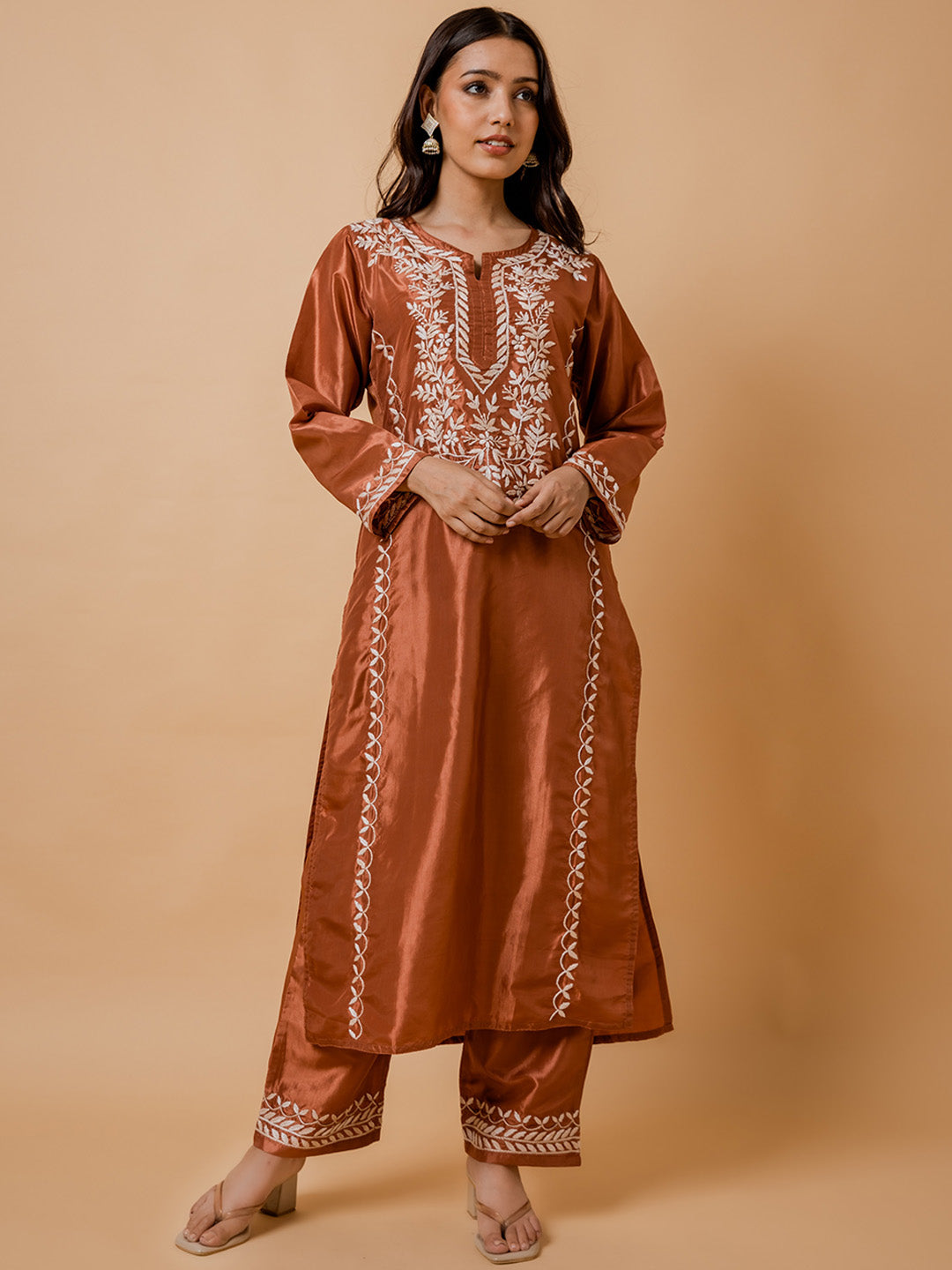 HOUSE OF KARI Floral Embroidered Silk Chikankari Kurta