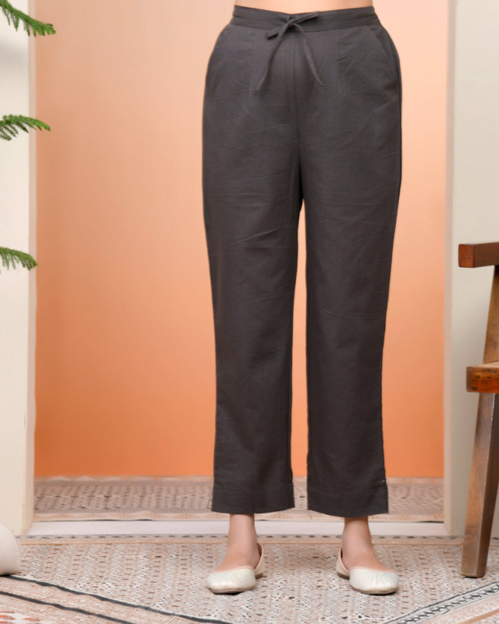 Vaasva Women Charcoal Cotton Flax Solid Straight Pants