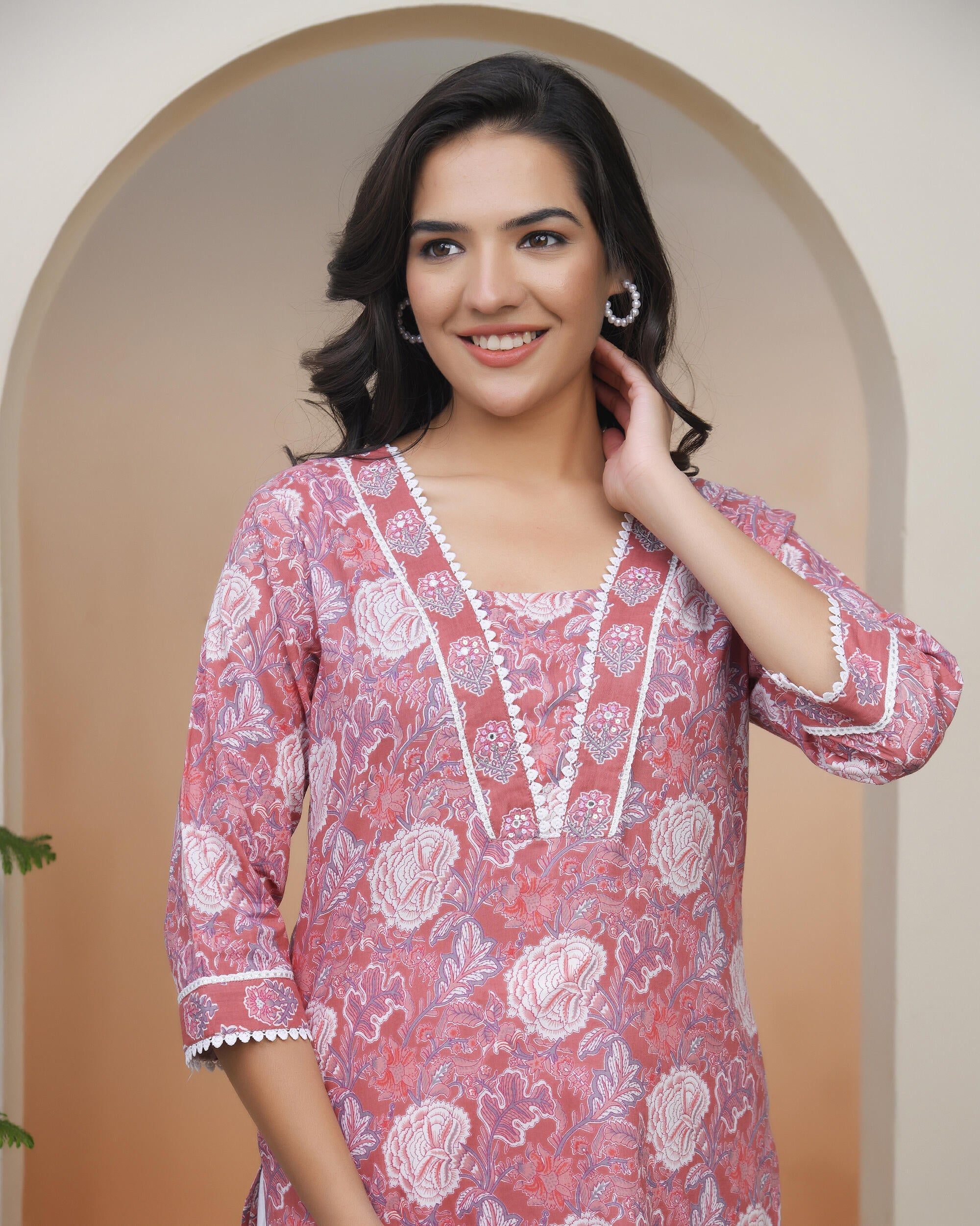 Vaasva Women Nude Pink Cotton Printed Straight Kurti