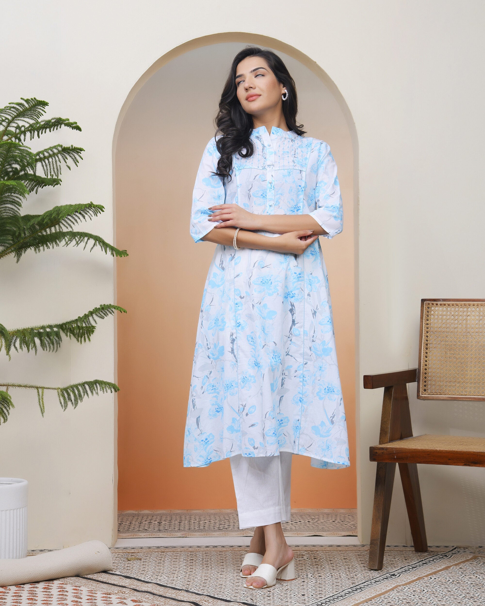 Vaasva Women White Floral Cotton Printed Flare Kurti