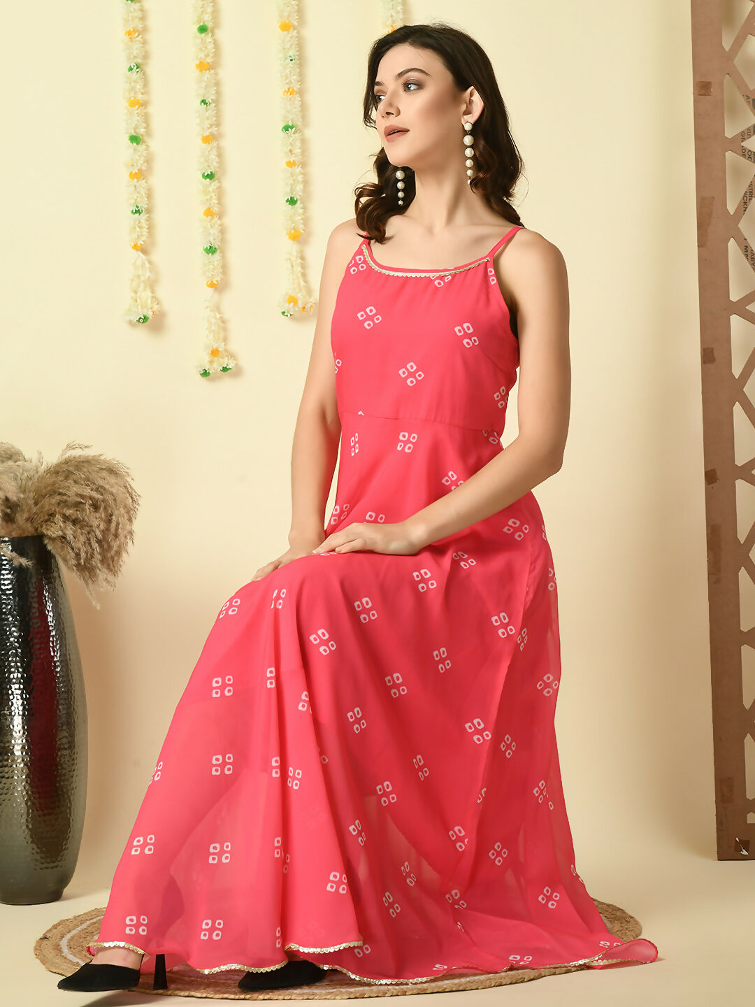 Myshka Women's Pink Georgette Sleeveless Flayered Party Kurta With Dupatta Set
