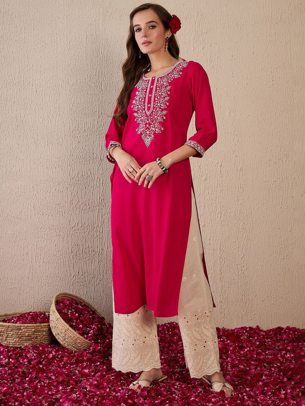Indo Era Women Floral Embroidered Thread Work Kurta