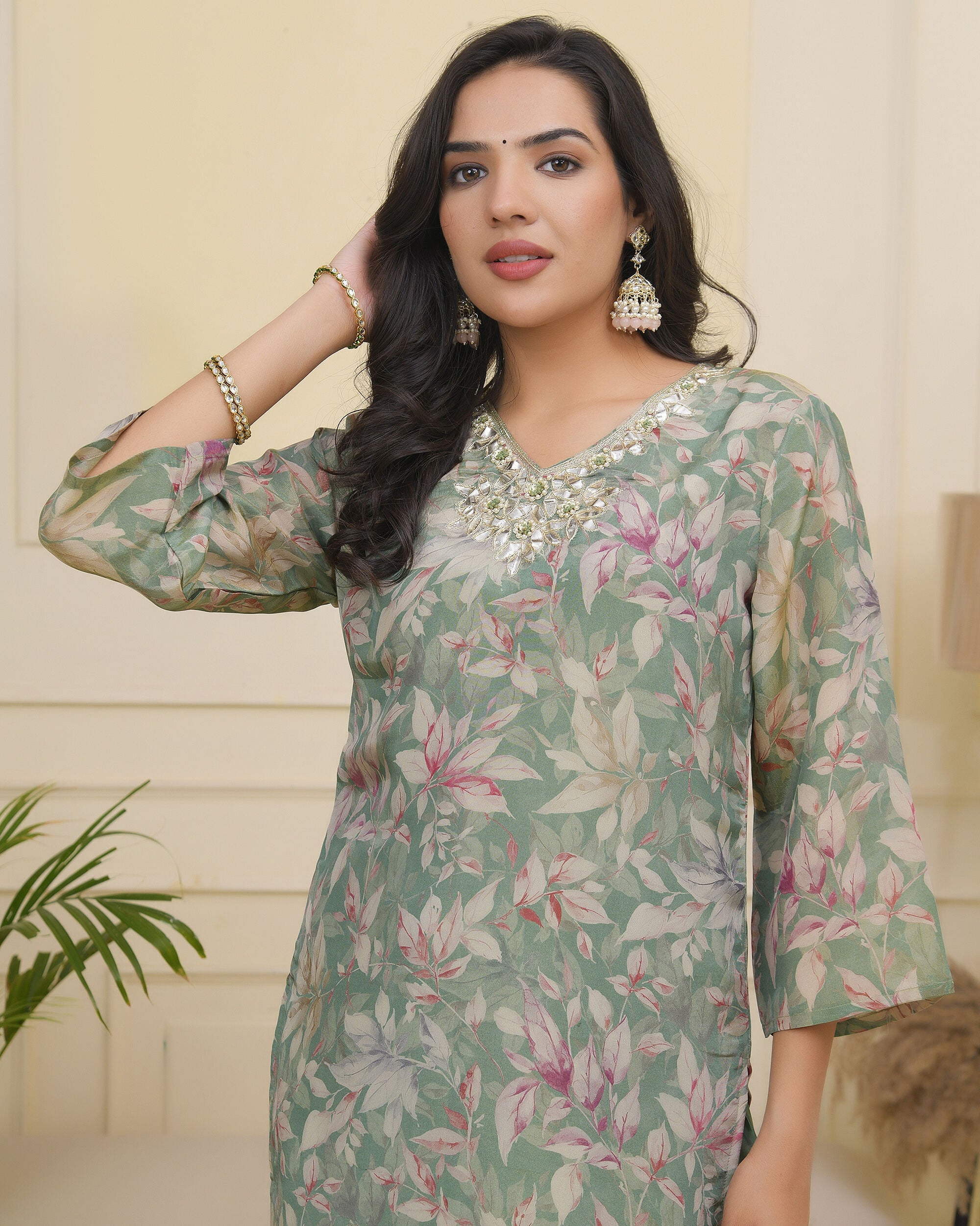 Vaasva Women Green Tissue Shimmer Kurta With Silk Pant & Dupatta