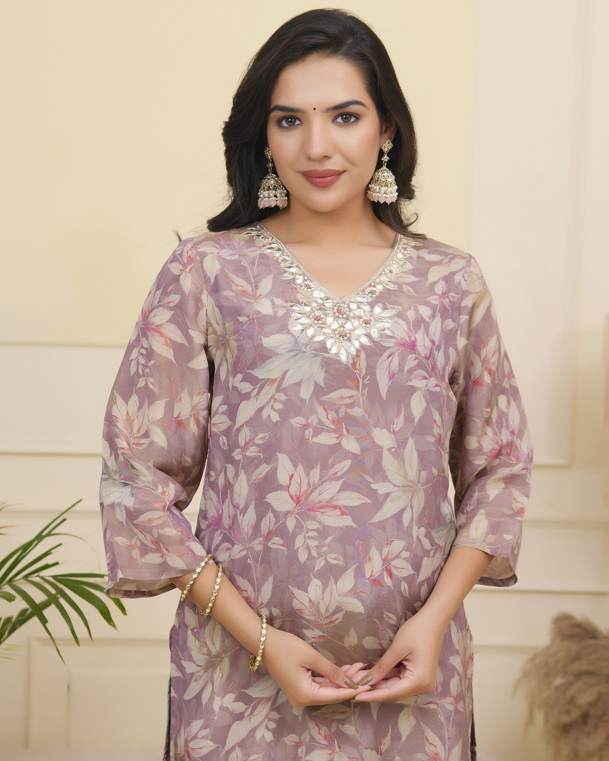 Vaasva Women Lavender Tissue Shimmer Kurta With Silk Pant & Dupatta