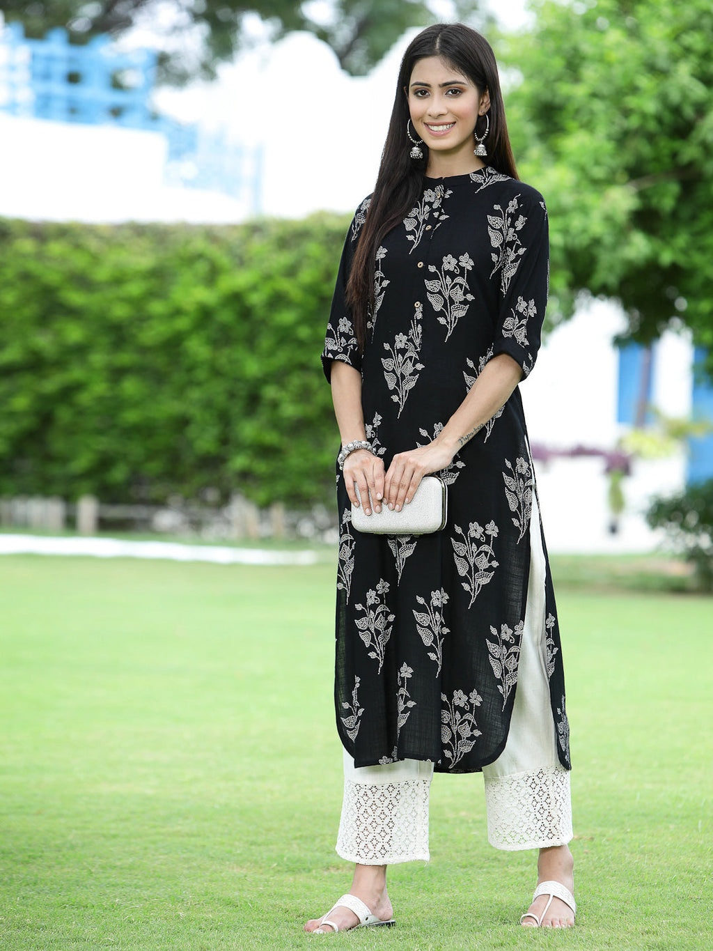 Juniper Womens Black Rayon Slub Printed Straight Kurta