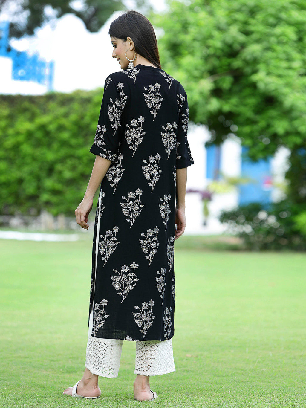 Juniper Womens Black Rayon Slub Printed Straight Kurta