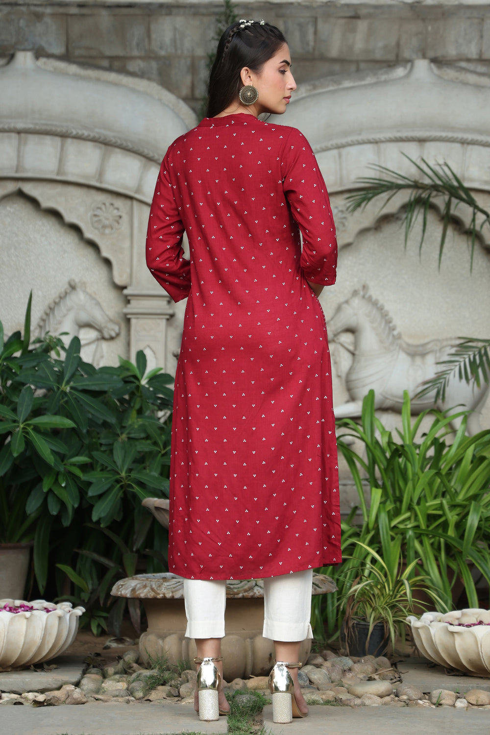 Juniper Women's Maroon Rayon Slub Bandhani A-Line Kurta