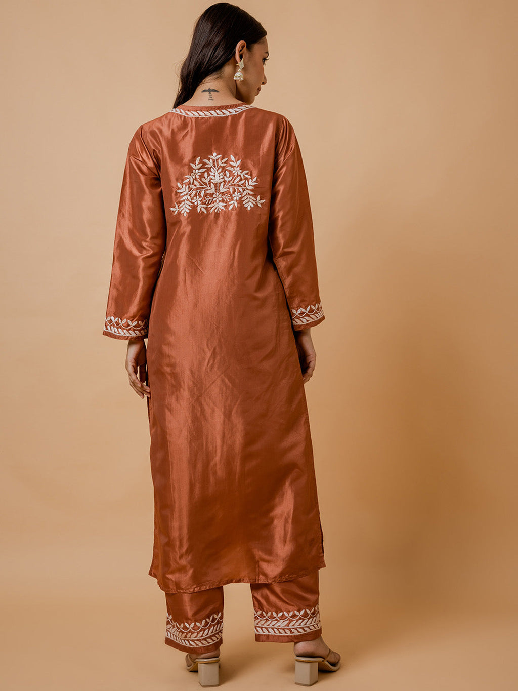 HOUSE OF KARI Floral Embroidered Silk Chikankari Kurta