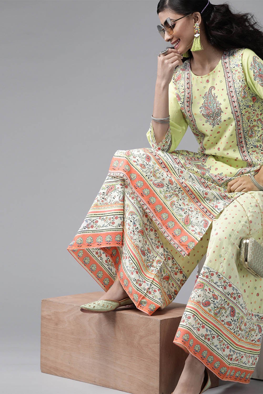 Juniper Women's Limegreen Cambric Printed Straight Kurta Sets