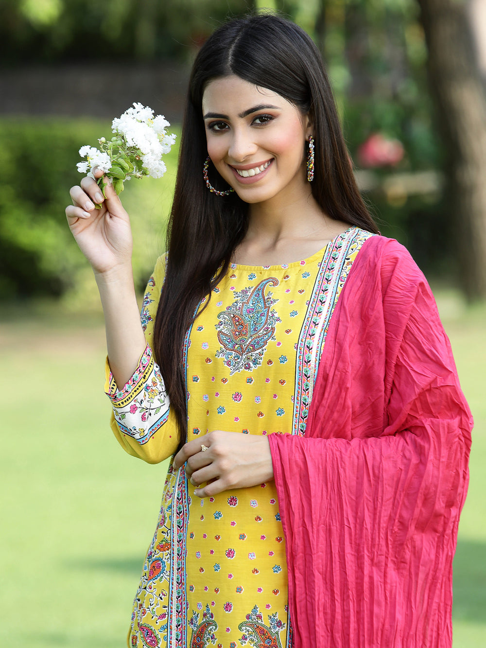 Juniper Women's Yellow Cambric Printed Straight Kurta Sets
