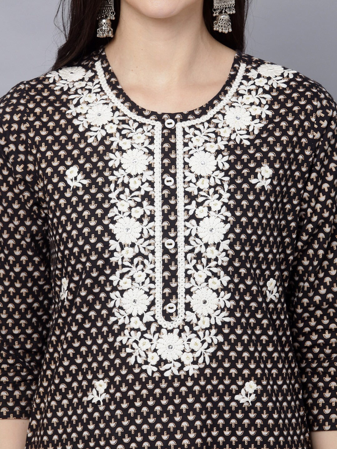 HERE&NOW Women Geometric Yoke Design Thread Work Kurta