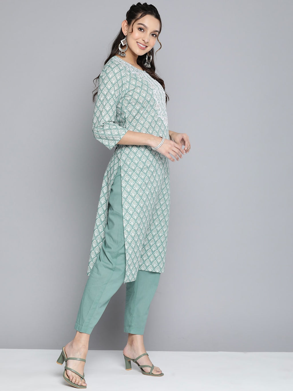 HERE&NOW Women Ethnic Motifs Embroidered Mirror Work Pure Cotton Kurta With Trousers