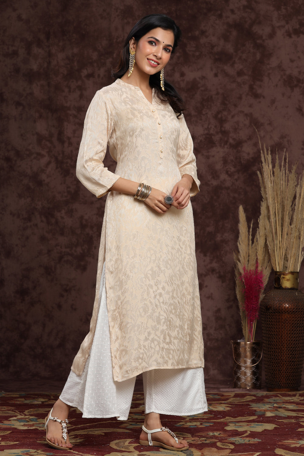 Juniper Women's Ivory Rayon Jacquard Woven - Jacquard Straight Kurta