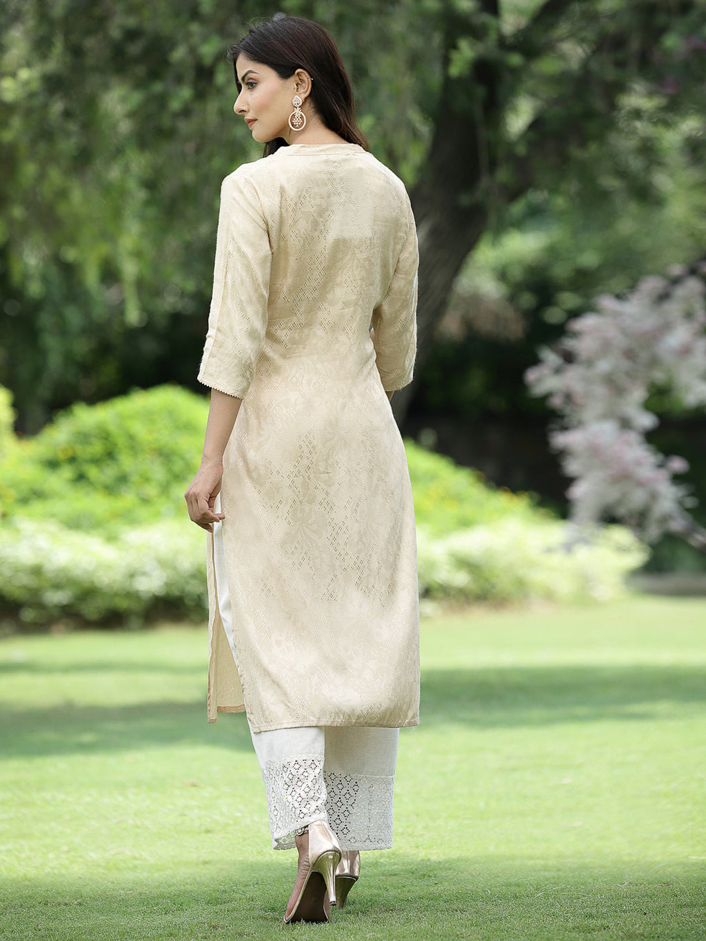 Juniper Womens Ivory Rayon Jacquard Straight Kurta