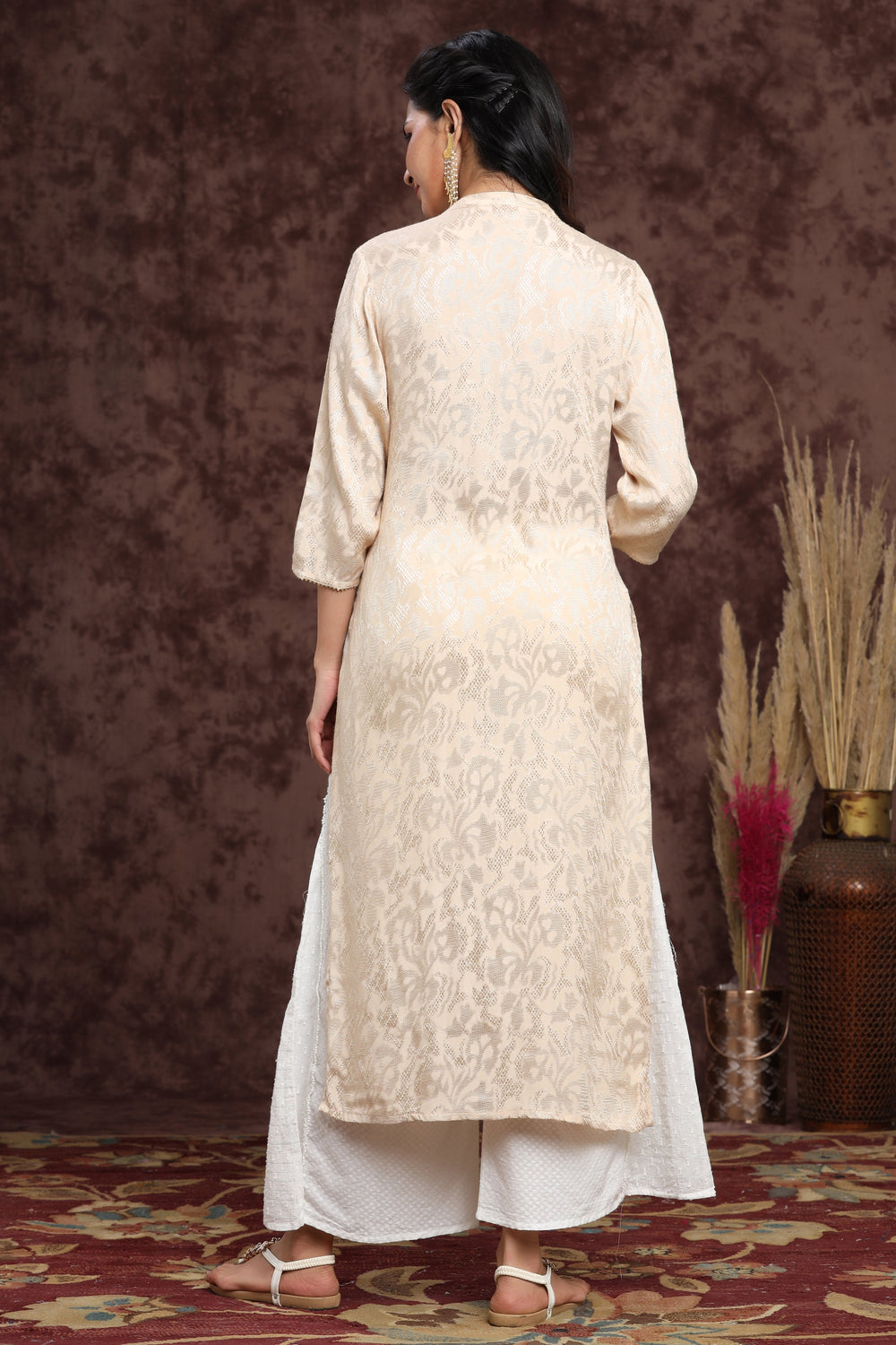 Juniper Women's Ivory Rayon Jacquard Woven - Jacquard Straight Kurta