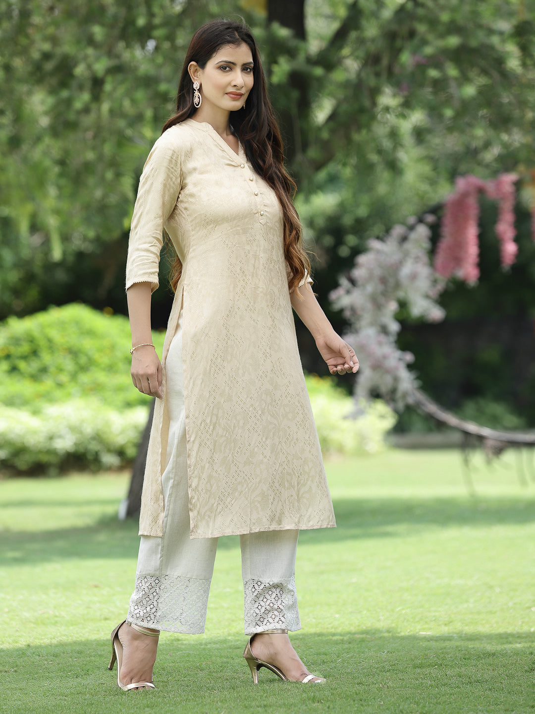 Juniper Womens Ivory Rayon Jacquard Straight Kurta