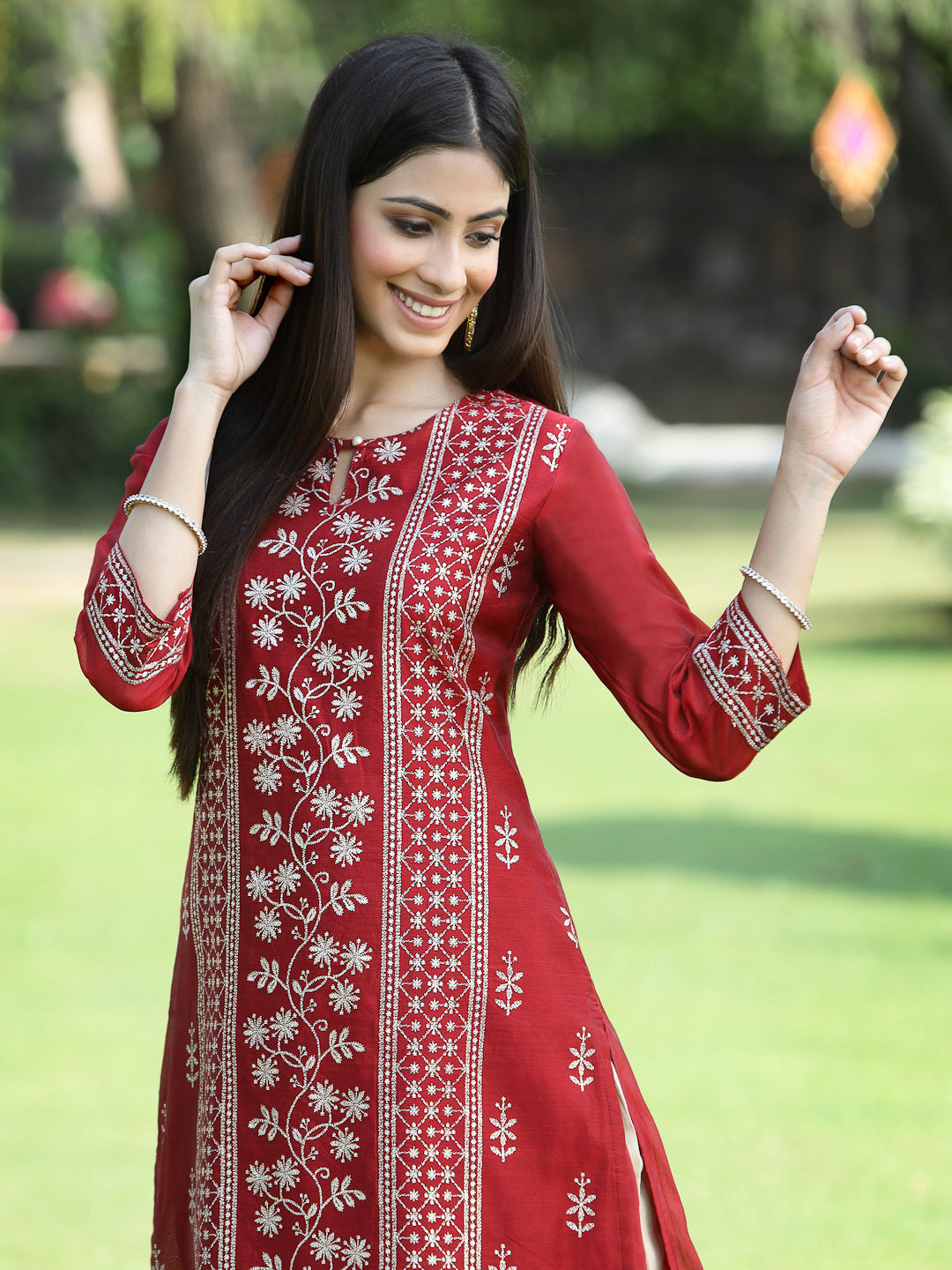 Juniper Womens Maroon Modal Chanderi Foil Printed Straight Kurta
