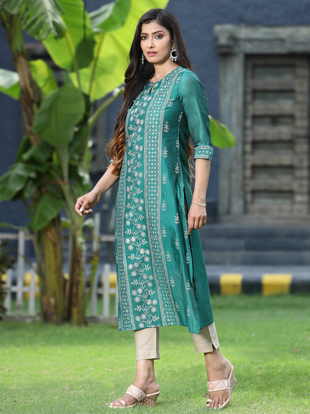 Juniper Womens Ramagreen Modal Chanderi Foil Printed Straight Kurta