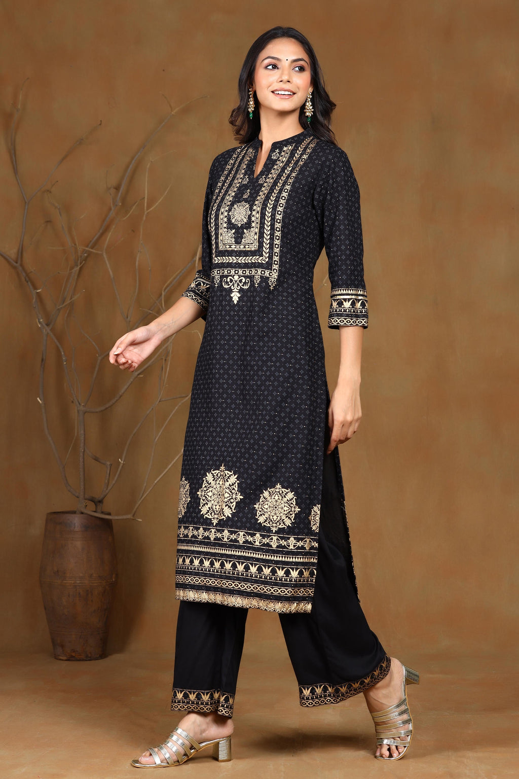 Juniper Women's Black Rayon Gold Foil Print Straight Kurta