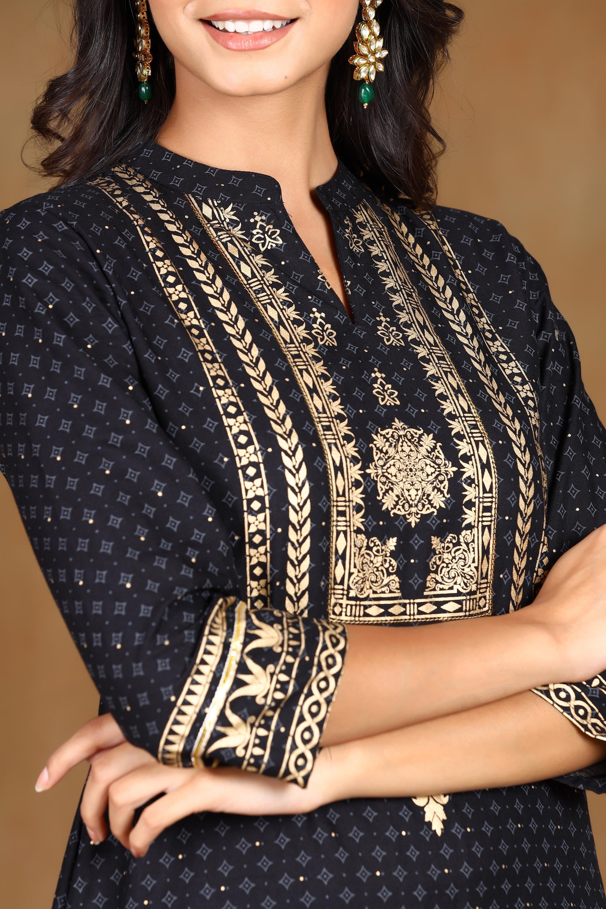 Juniper Women's Black Rayon Gold Foil Print Straight Kurta