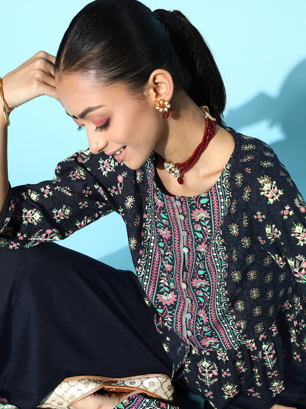Juniper Womens Black Floral Printed Rayon Clothing Set