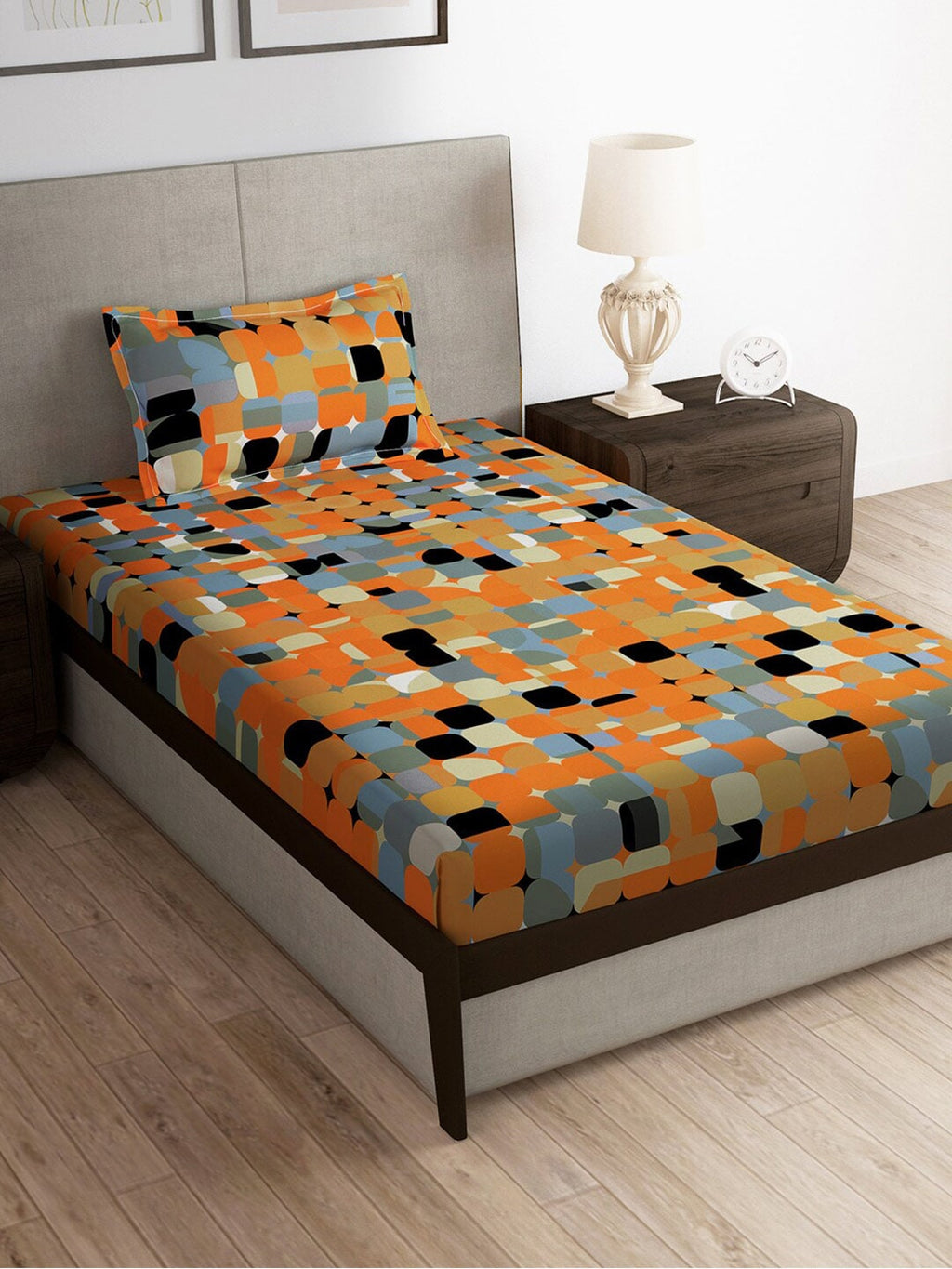 Story@home Orange & White Geometric Microfiber 180 TC Bedsheet With Pillow Cover