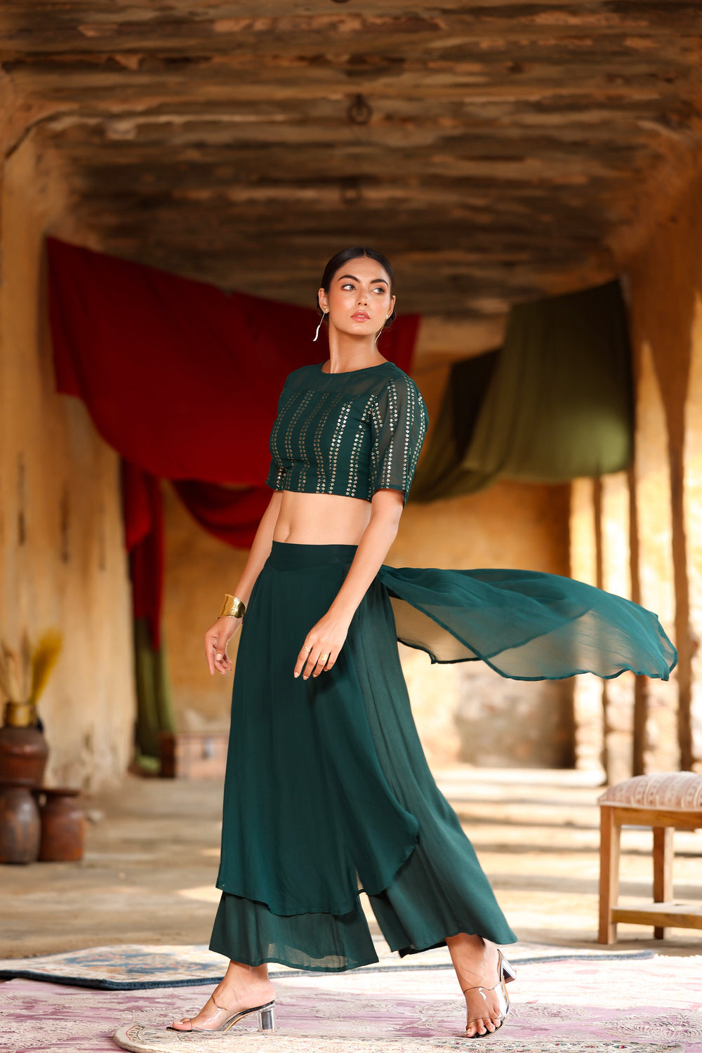 Juniper Women's Green Georgette Solid Fitted Clothing Set