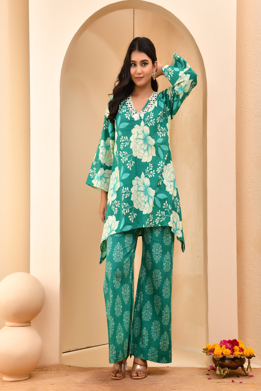 Vaasva Women Turquoise Cotton Cord Set With Printed Pants